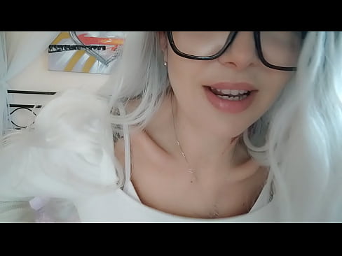 ❤️ leasmhac, ná bíodh náire ort! Tá tógáil gnáth. Foghlaimíonn leasmháthair í féin a rialú ☑ Porn linn ❤